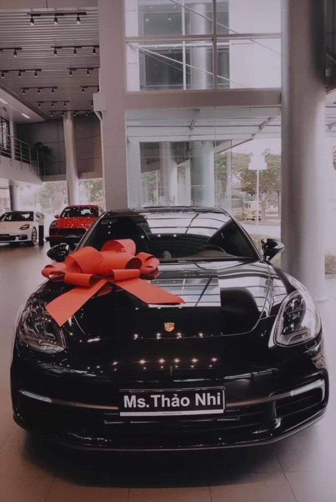 Bạn thân Matt Liu - CEO điển trai 9X gây 'choáng' khi mua 'xế hộp' bạc tỉ tặng bạn gái Ảnh 5