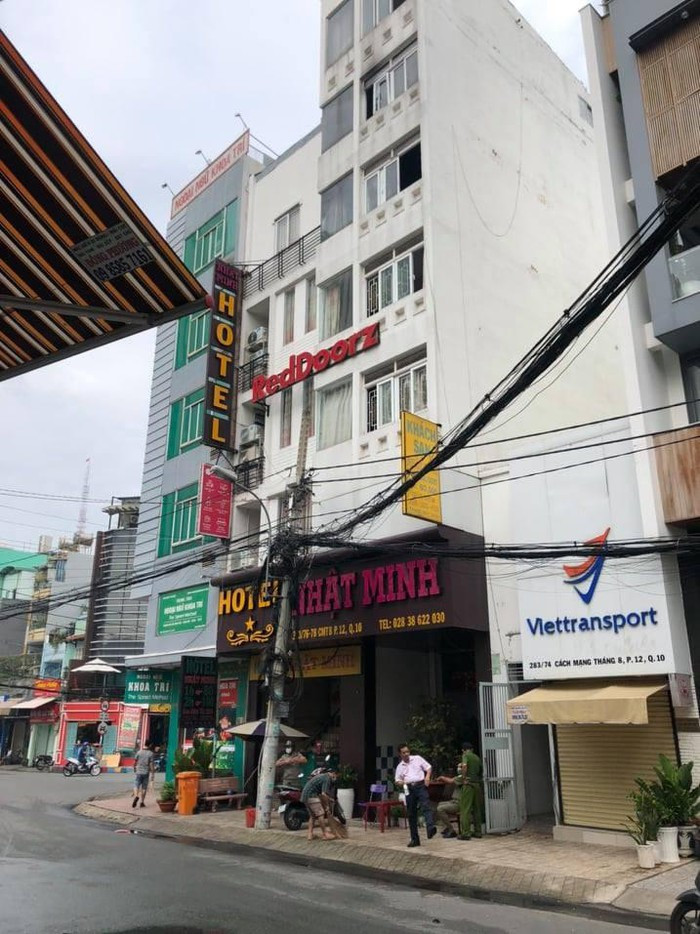 Khách sạn nơi xảy ra vụ cháy. Ảnh: SGGP