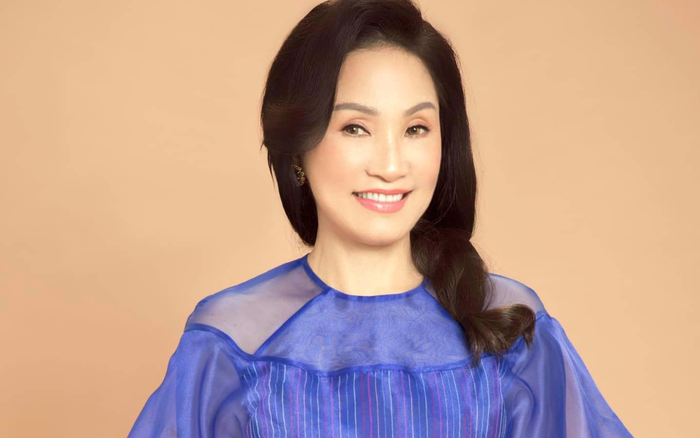 Mừng sinh nhật tuổi 58, nghệ sĩ Hồng Đào khiến dân mạng ghen tị với nhan sắc trẻ đẹp khó tin Ảnh 2