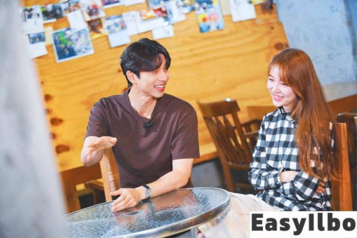 Gong Yoo sốc khi xem lại cảnh hôn 'ướt át' với Yoon Eun Hye: Lập tức đứng Top 1 Naver Ảnh 1