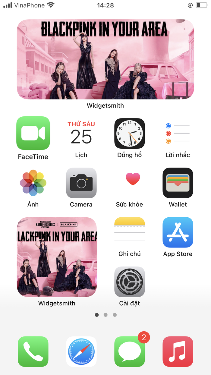 Sau khi bạn đặt tấm ảnh vừa tải về làm hình nền, giao diện iPhone của bạn sẽ đẹp hơn rất nhiều.