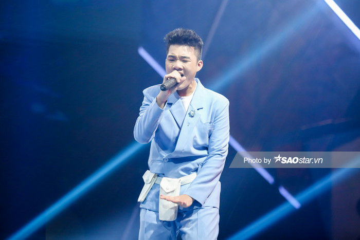 Fast flow 'đỉnh' Rap về Thủy Tinh, Kenji khiến LK - Datmaniac trầm trồ vì trình diễn quá 'cháy', tài không đợi tuổi Ảnh 4