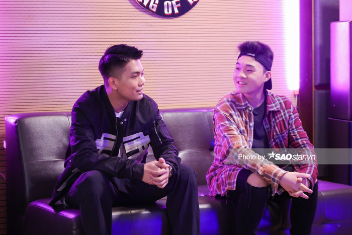 Fast flow 'đỉnh' Rap về Thủy Tinh, Kenji khiến LK - Datmaniac trầm trồ vì trình diễn quá 'cháy', tài không đợi tuổi Ảnh 8