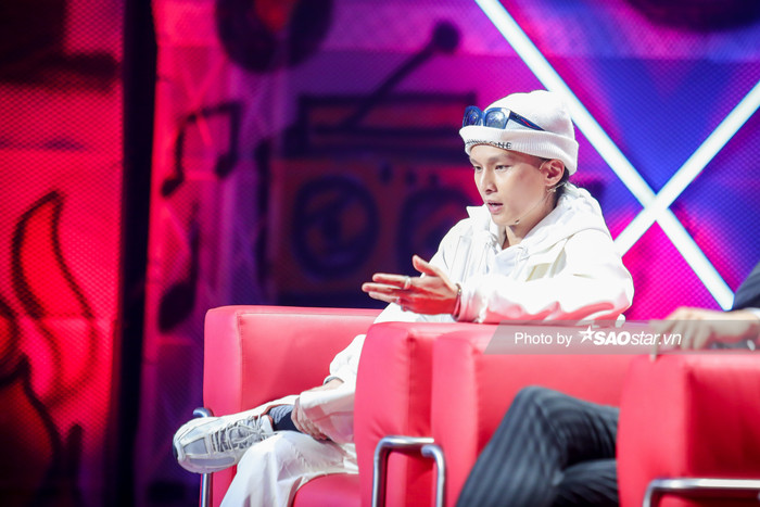 HLV Datmaniac: 'Vẻ ngoài không gai góc nhưng Nhật Hoàng là nhân tố đáng gờm tại King Of Rap' Ảnh 8