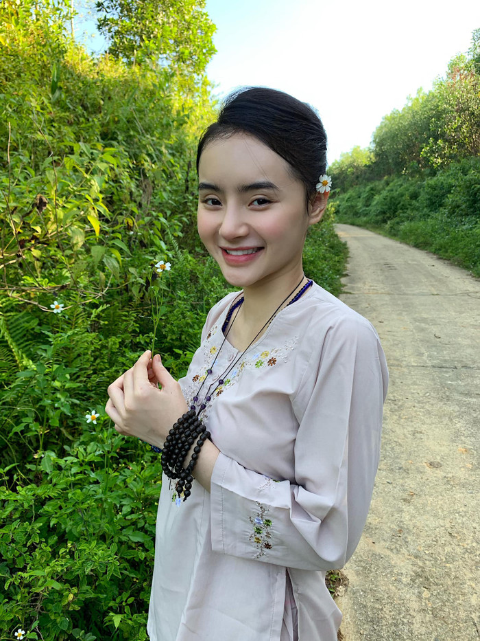 Cô nàng cũng bắt đầu ăn chay trường giống chị gái