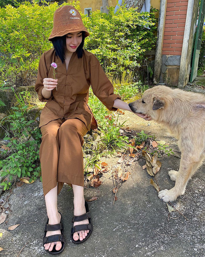 Xuất hiện cùng chị, em gái Angela Phương Trinh khiến dân mạng xuýt xoa với nhan sắc thăng hạng Ảnh 9