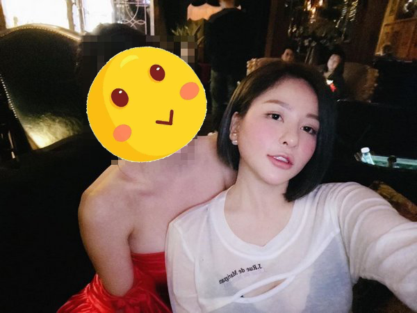 Cô nàng từng khiến dân tình tá hỏa khi diện nội y đen trên áo thun trắng