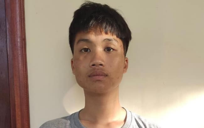 Tạm giữ hình sự thanh niên vung tuýp đập vỡ xe sau va chạm giao thông Ảnh 2