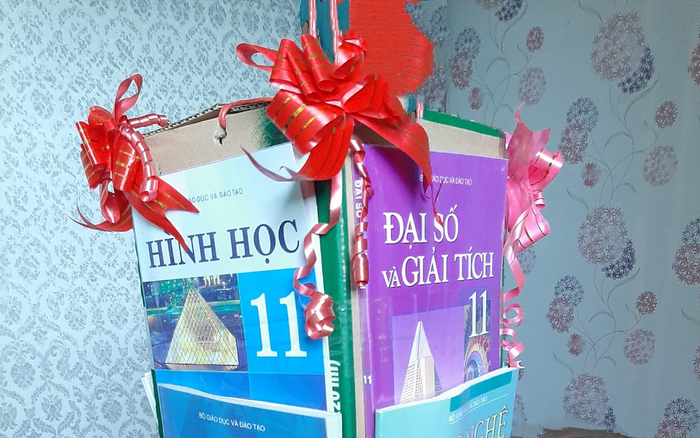 Chiếc lồng đèn Trung thu 'đậm màu tri thức' của nam sinh khiến dân mạng rần rần hưởng ứng Ảnh 2