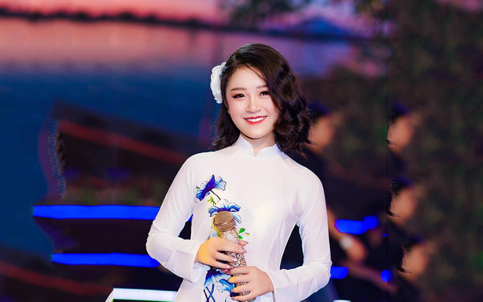 Phạm Linh Phương The Voice Kids 2016: Ở tuổi 16 em đã nỗ lực 200% sức lực của mình Ảnh 2