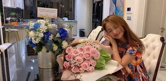Khoe ảnh du lịch cùng bạn trai, MC Vân Hugo lần đầu công khai chân dung 'nửa kia' nhưng vẫn quyết làm điều này Ảnh 6