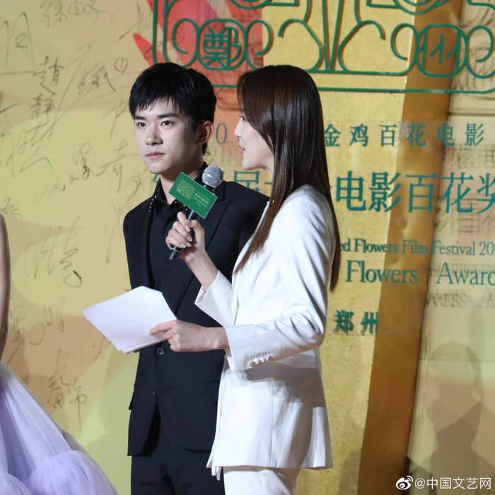 'Bách Hoa 2020': Vương Tuấn Khải - Dịch Dương Thiên Tỉ đoàn tụ, 101 khoảnh khắc đẹp đến ngộp thở! Ảnh 60