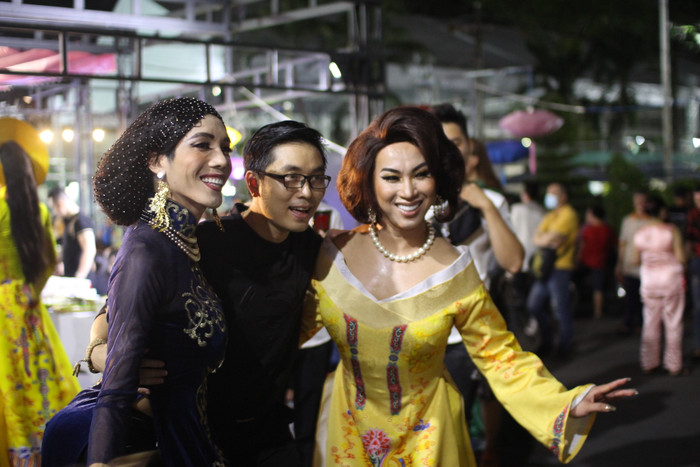 Nghệ sĩ hát lô tô nô nức dự lễ Giỗ Tổ ngành sân khấu mùa COVID-19 Ảnh 15