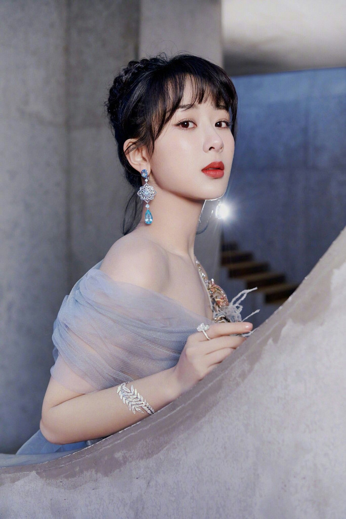 Nhan sắc hiện tại của Dương Tử được cho là đã động chạm dao kéo.