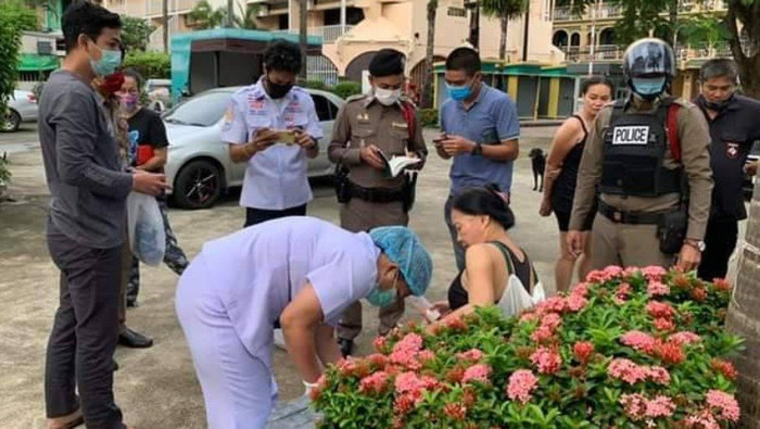 Nơi đứa trẻ sơ sinh được tìm thấy.