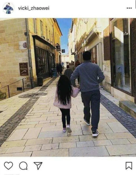 Bằng chứng cho thấy hôn nhân của Triệu Vy đã có biến từ lâu: Chồng đại gia bị kiện vì 'lừa đảo', nhà gái liên tục lộ ảnh thân mật với trai lạ Ảnh 21