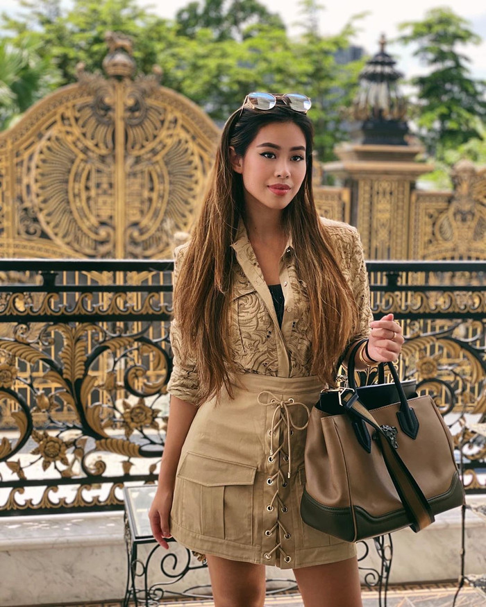 Rich kid Tiên Nguyễn gây 'choáng' khi hé lộ nội thất bên trong 'xế hộp' bạc tỷ thường dùng đi lại Ảnh 4