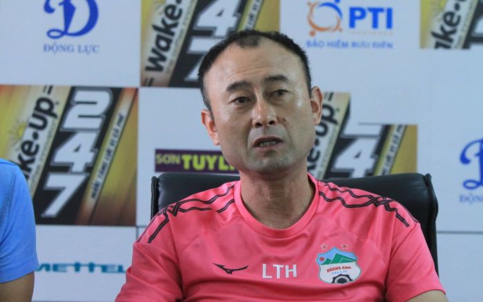 Bầu Đức bất ngờ thay HLV Lee Tae-hoon trước trận cầu sinh tử HAGL vs TP.HCM Ảnh 2