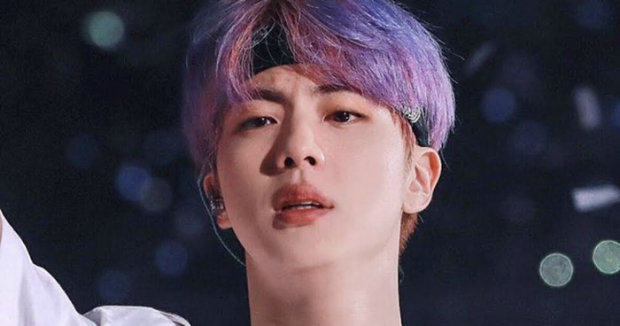 Bất ngờ được ARMY tặng quà, nhưng Jin (BTS) 'không mảy may xúc động' Ảnh 8