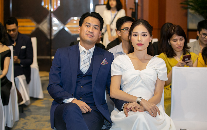 Linh Rin đẹp dịu dàng như nàng thơ, tình tứ e ấp bên Phillip Nguyễn Ảnh 2