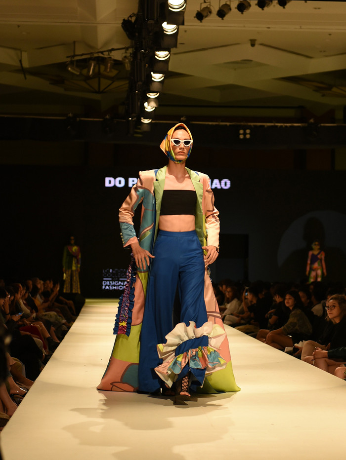 Thiết kế siêu thực kì dị từ chất liệu tái chế với ý nghĩa nhân văn gây rung động mạnh Ảnh 29