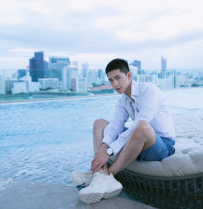 'Em là niềm kiêu hãnh của anh' khai máy: Dương Dương, Địch Lệ Nhiệt Ba - chỉ cần đứng bên cạnh đã thấy hợp nhau Ảnh 17