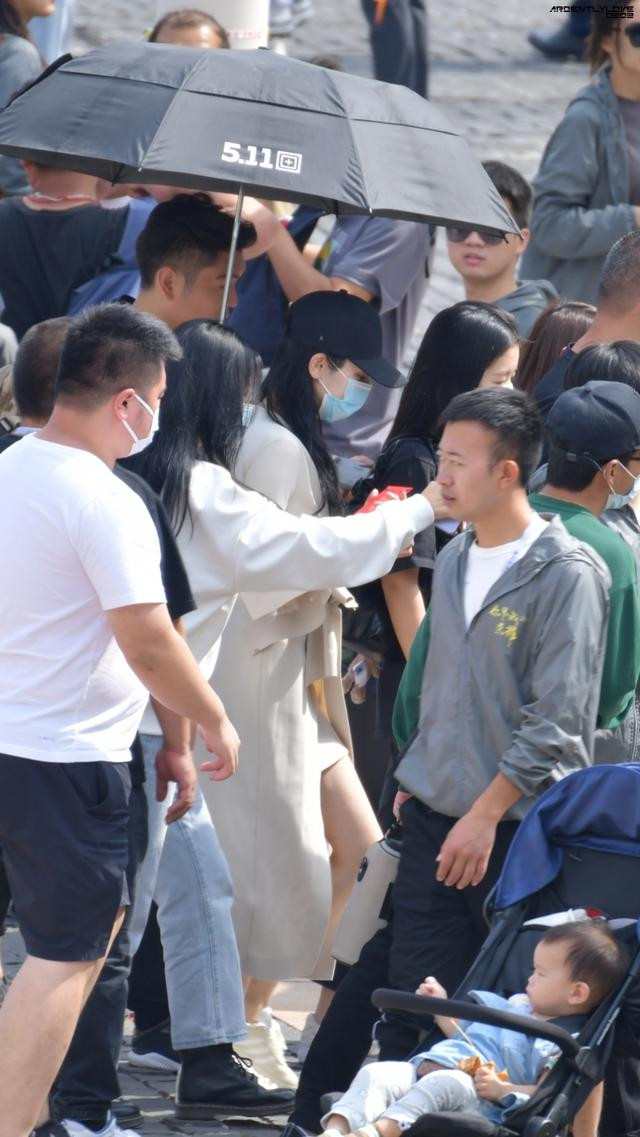 'Em là niềm kiêu hãnh của anh' khai máy: Dương Dương, Địch Lệ Nhiệt Ba - chỉ cần đứng bên cạnh đã thấy hợp nhau Ảnh 9