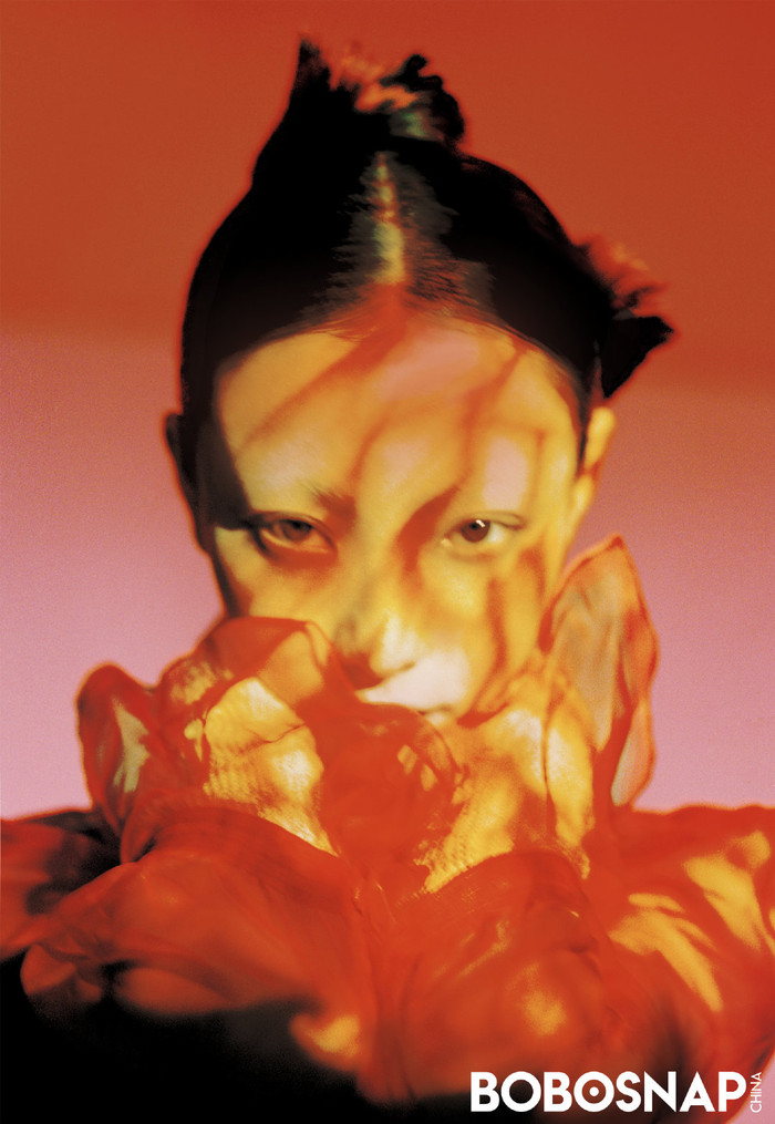 Sau từ khóa 'khóc đẹp', Nghê Ni tiếp tục có mặt trên hot search vì tạo hình độc lạ, mắt mèo không chân mày Ảnh 3