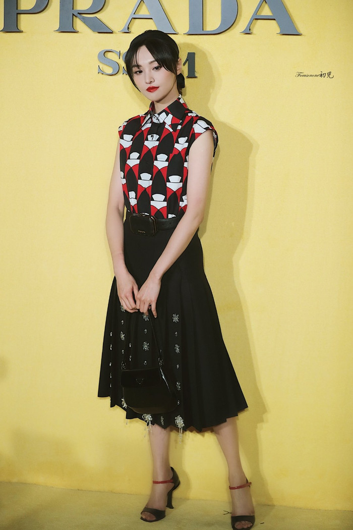 Dân mạng thay phiên nhau điền từ vào chỗ trống cho Trịnh Sảng Ảnh 14