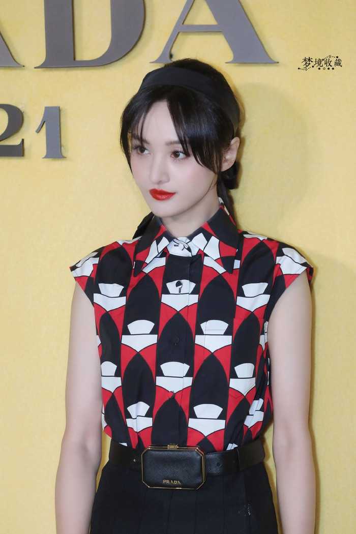 Dân mạng thay phiên nhau điền từ vào chỗ trống cho Trịnh Sảng Ảnh 10