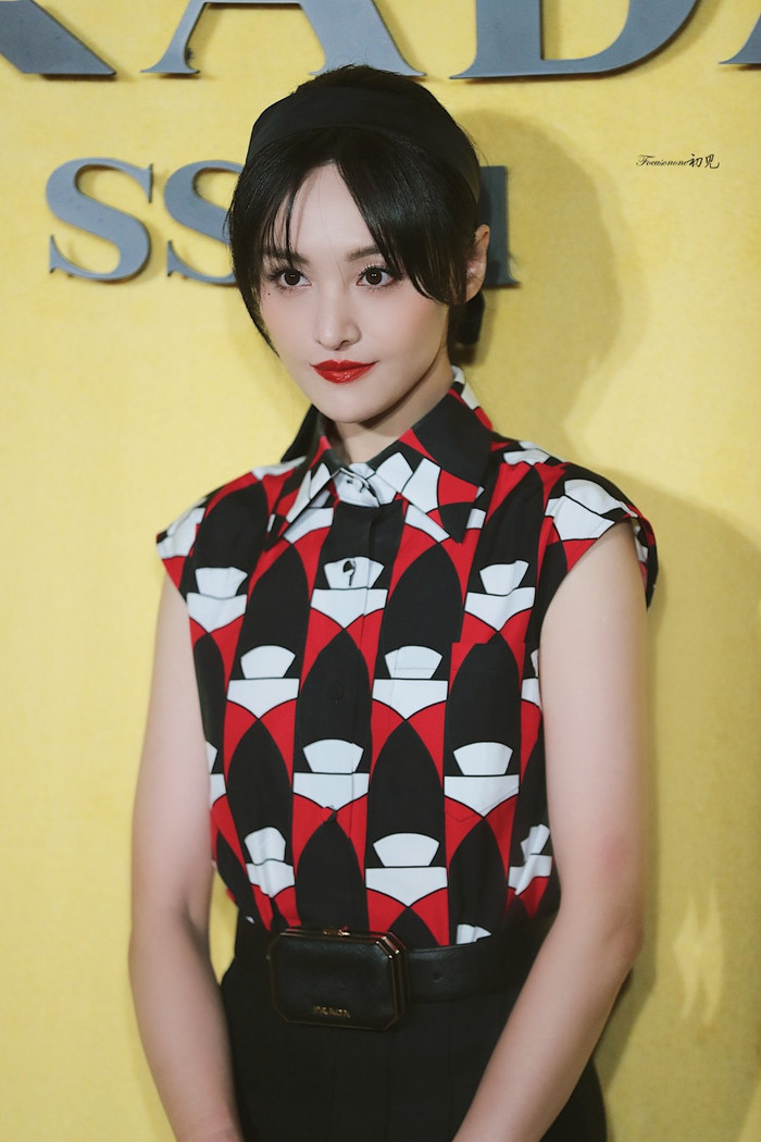 Dân mạng thay phiên nhau điền từ vào chỗ trống cho Trịnh Sảng Ảnh 11