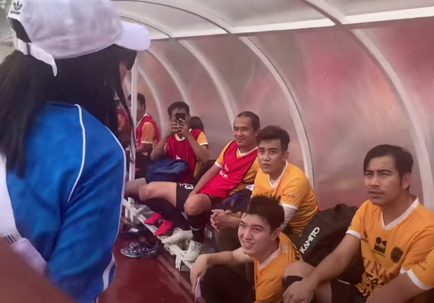 Màn tương tác này đã đủ cho fan thấy được mối quan hệ tốt đẹp, quan tâm lẫn nhau dù đã đường ai nấy đi của cả hai