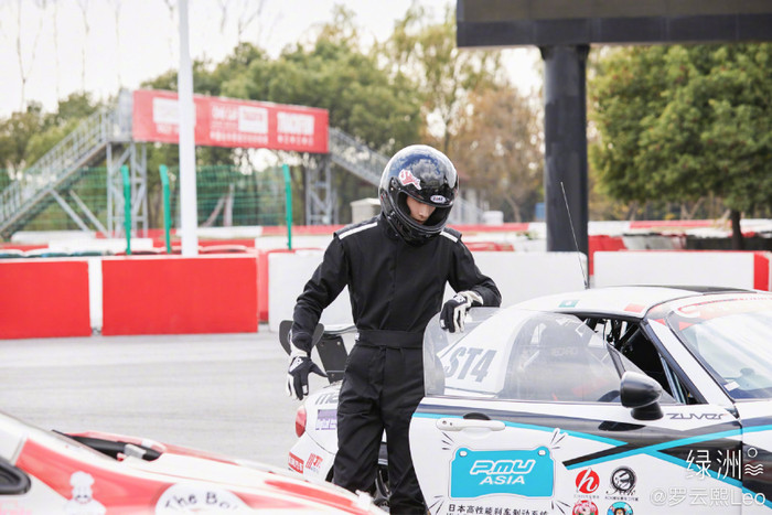 Vai diễn doanh nhân thành đạt của La Vân Hi trong 'Nửa là đường mật, nửa là đau thương' được khen ngợi Ảnh 3