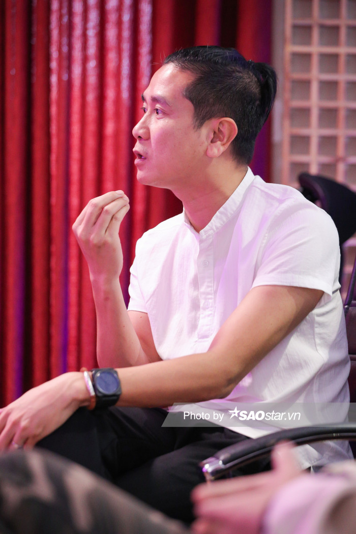 Tập 9 King Of Rap: HIEUTHUHAI 'xanh mặt' vì bị chê, phải đổi lyric gấp - GTM tự ý cãi lời Hồ Hoài Anh Ảnh 14