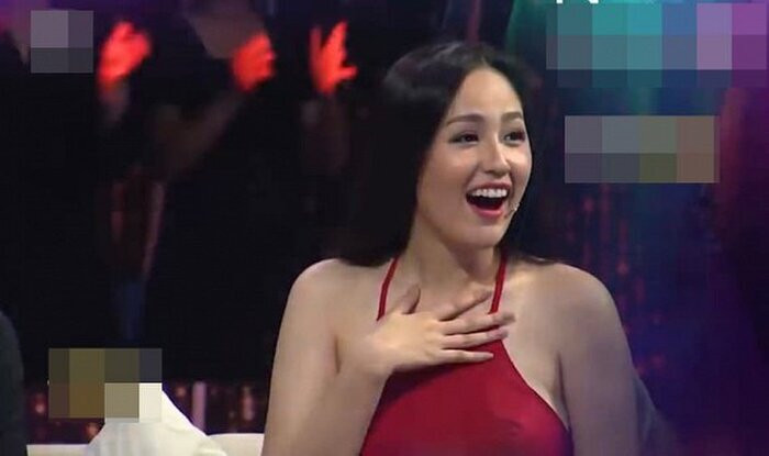  Vừa tự nhận tăng cân, nàng Hậu vừa tự so sánh bản thân to con như lực sĩ