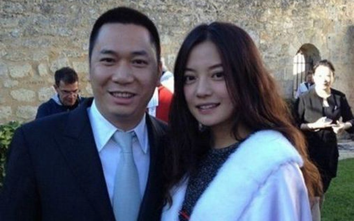 Triệu Vy và chồng 'thỏa thuận miệng' không xen vào tình cảm riêng của nhau, con gái thuộc về Huỳnh Hữu Long? Ảnh 2