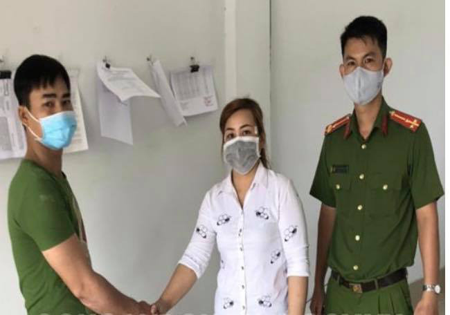 Anh Hiểu và chị Hà đã thỏa thuận hòa giải. Ảnh: Dân Việt