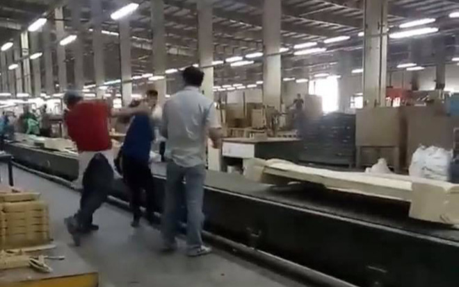 Nam công nhân đánh nữ đồng nghiệp ngất xỉu bồi thường 6 triệu đồng Ảnh 2