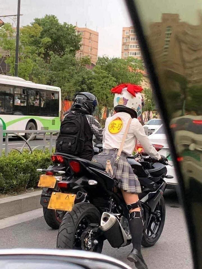 Bị 'hớp hồn' giữa đường, chàng trai bám theo 'crush' 100 km và cái kết đắng lòng Ảnh 4