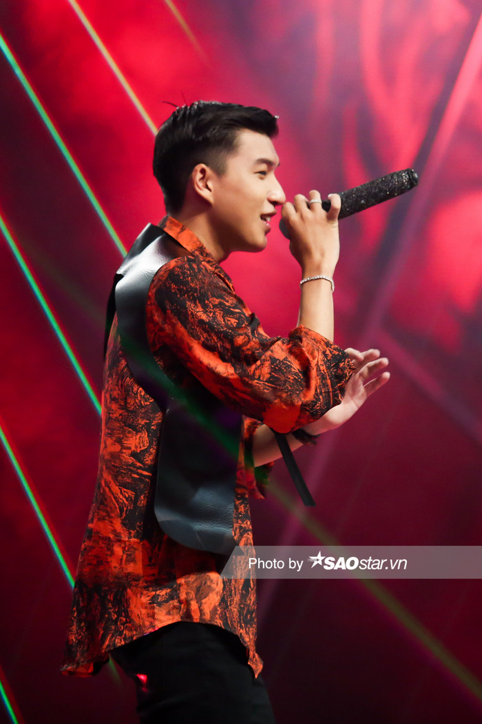 'Mama Boy' HIEUTHUHAI thắng Mes sát sao 0.2 điểm: Xứng tầm cặp đấu cân sức nhất tập 9 King Of Rap 2020 Ảnh 5