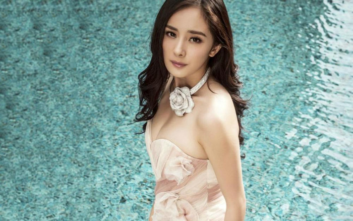 Công việc quá bận rộn khiến Dương Mịch và Triệu Lệ Dĩnh đổ bệnh: Người phải uống thuốc bắc, kẻ dùng châm cứu để chữa trị Ảnh 8