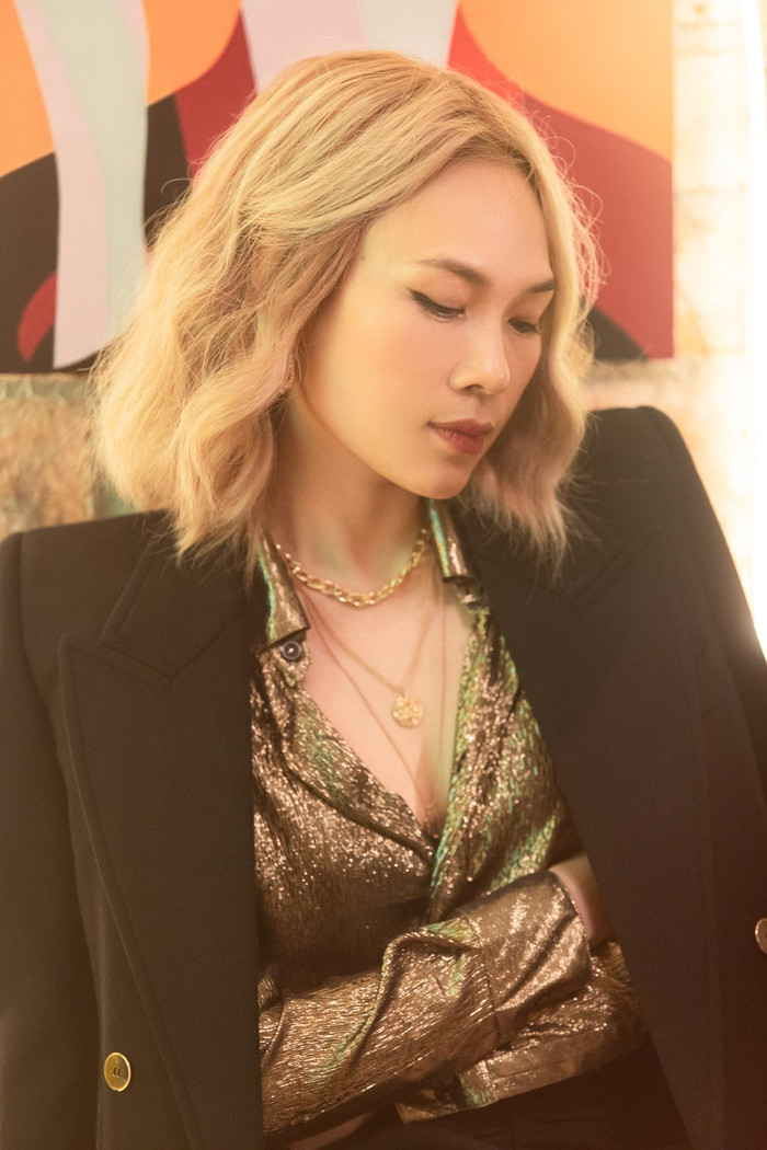 Sau Mỹ Tâm đến lượt Đức Phúc tung vũ đạo 'viral', 2 cô trò dắt tay nhau xếp hàng đợi giật top 1 trending của Jack Ảnh 3