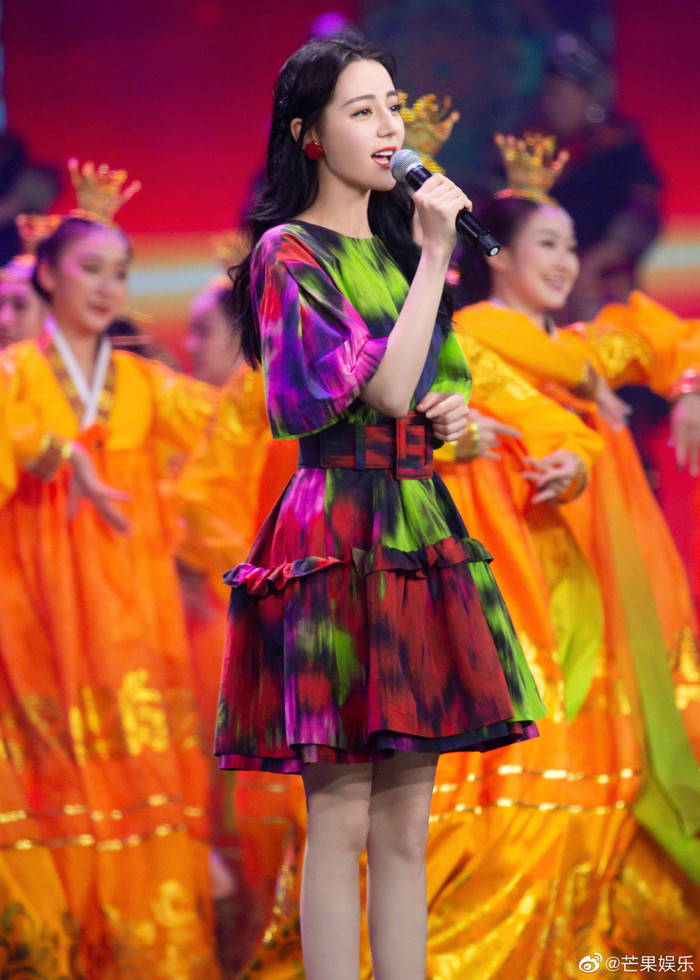 Địch Lệ Nhiệt Ba.