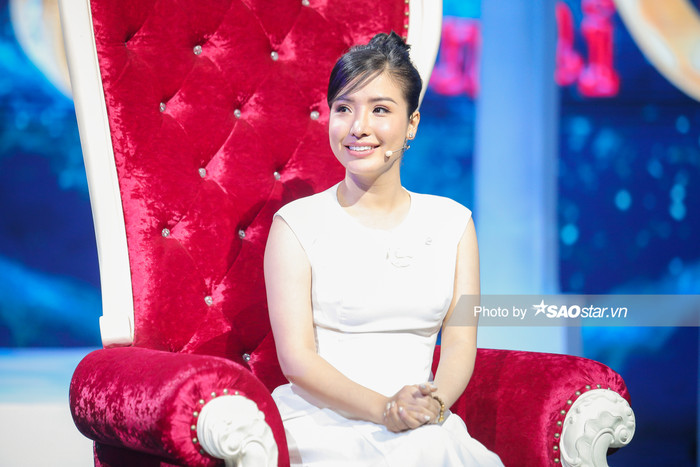 Á hậu biển Chân Phương