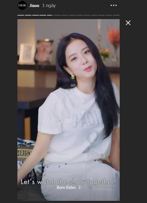Hình ảnh Jisoo quảng bá cho digital show Dior Xuân/Hè 2021
