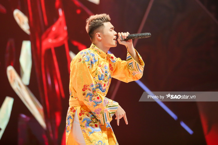 TBoss 'chơi lớn' bắn Rap trên nền nhạc chầu văn: Quá độc đáo, đậm màu sắc dân gian Việt Nam Ảnh 5