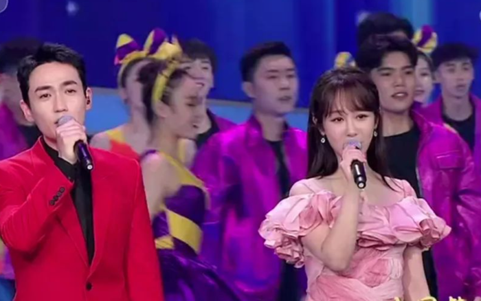 Màn trình diễn tại sự kiện CCTV của các nghệ sỹ: TFBOYS đoàn tụ, Chu Nhất Long và Dương Tử song ca được khen ngợi nhiều nhất Ảnh 2