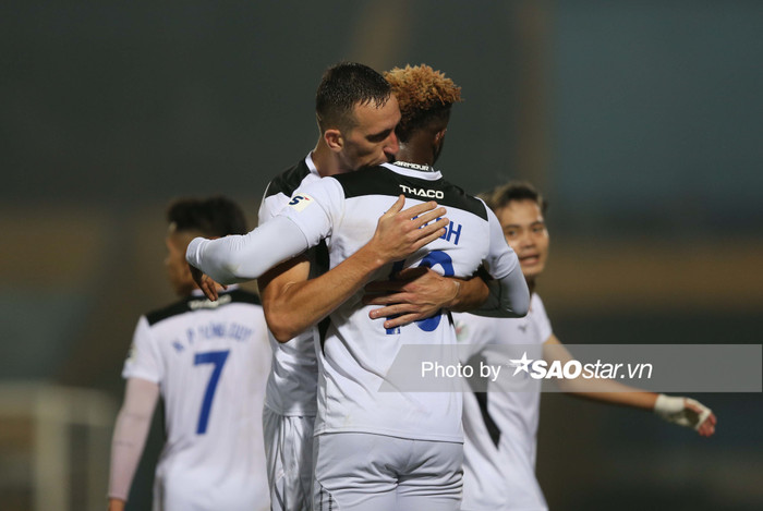 HAGL hạ TPCHM 5-2.