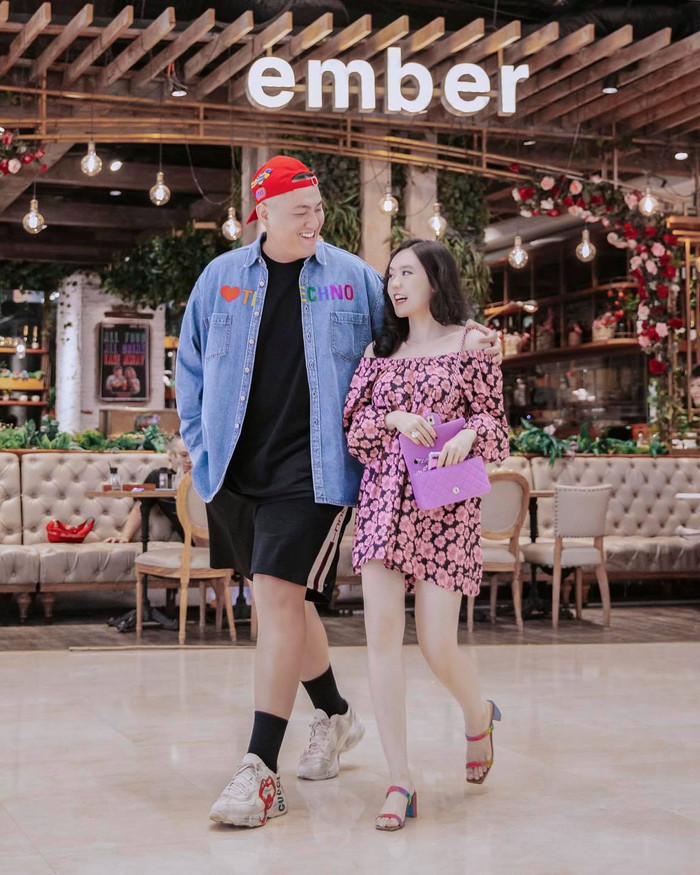 Cặp đôi đũa lệch Fabo Nguyễn và Vân Tiny và những khoảnh khắc tình tứ