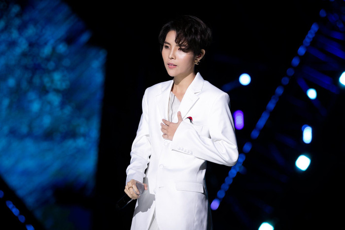 'Hoàng tử cổ tích' King Of Rap - Kenji học hỏi gu thời trang Sơn Tùng M-TP, ngưỡng mộ tài năng của Vũ Cát Tường Ảnh 10